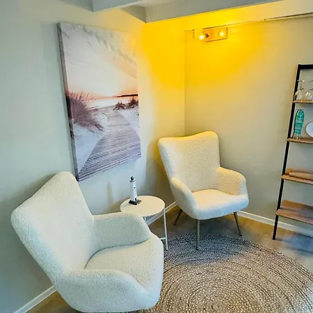 Cosy Summerhouse New New Noordwijk