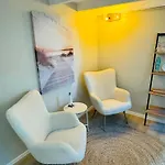 Cosy Summerhouse Noordwijk